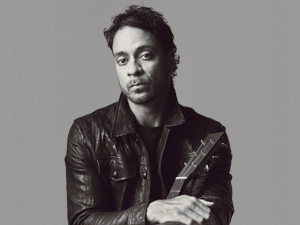 300x225_AmosLee-SiteEvent